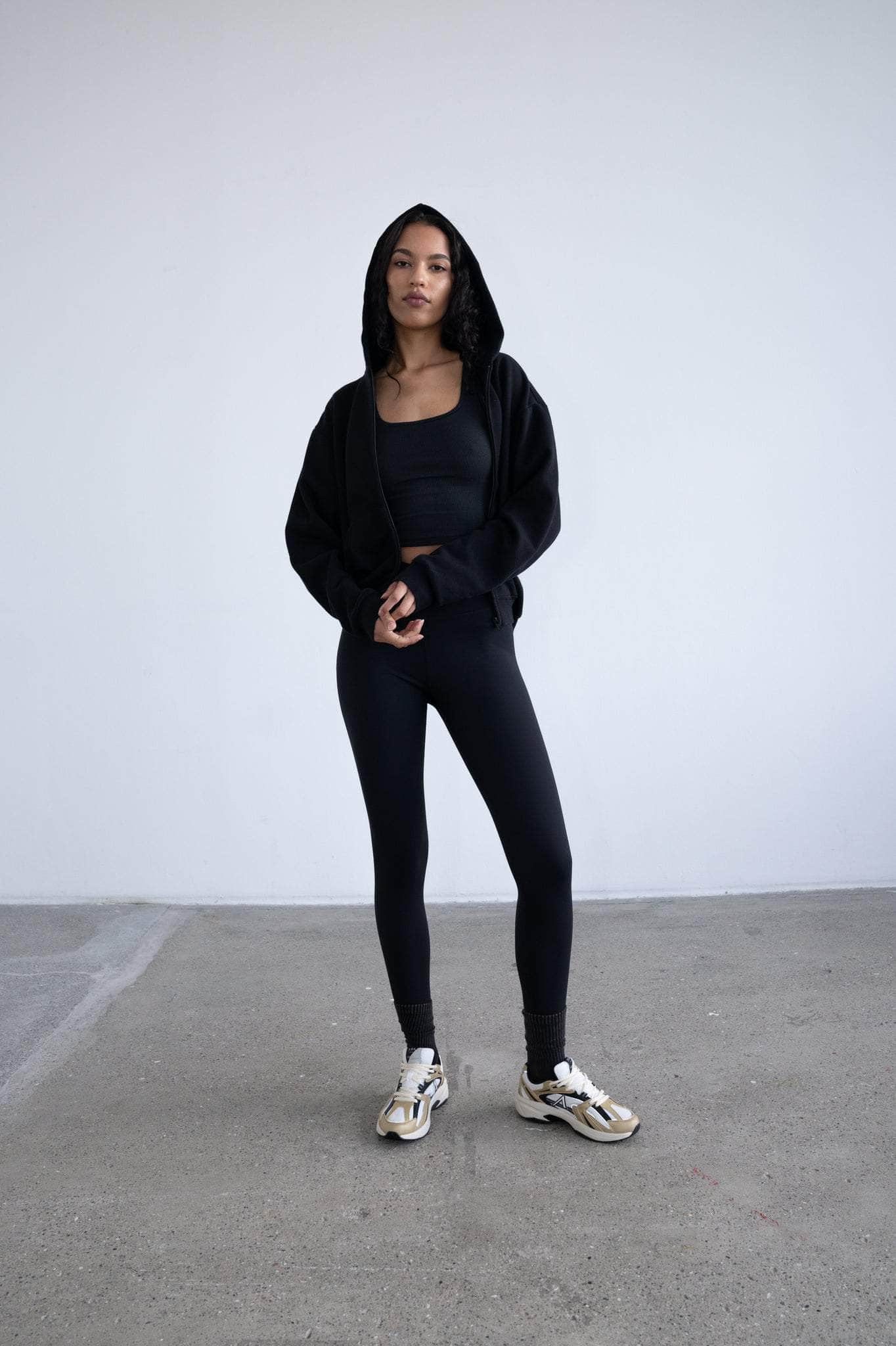 ARKK Essential Line Oserra | Gold Black | Women Oserra